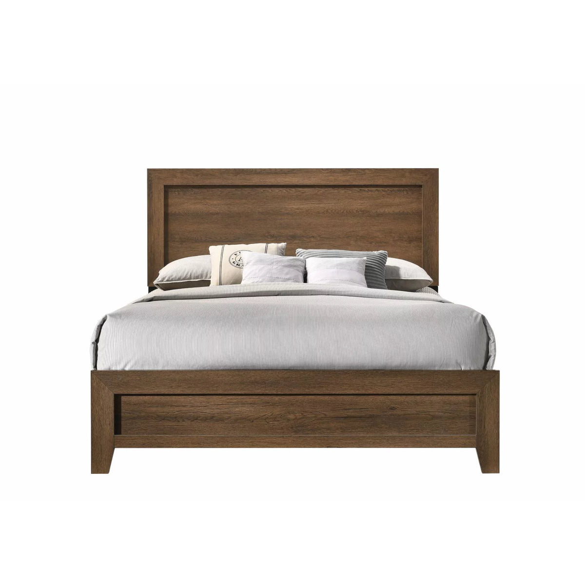 Queen Bed in Oak O613