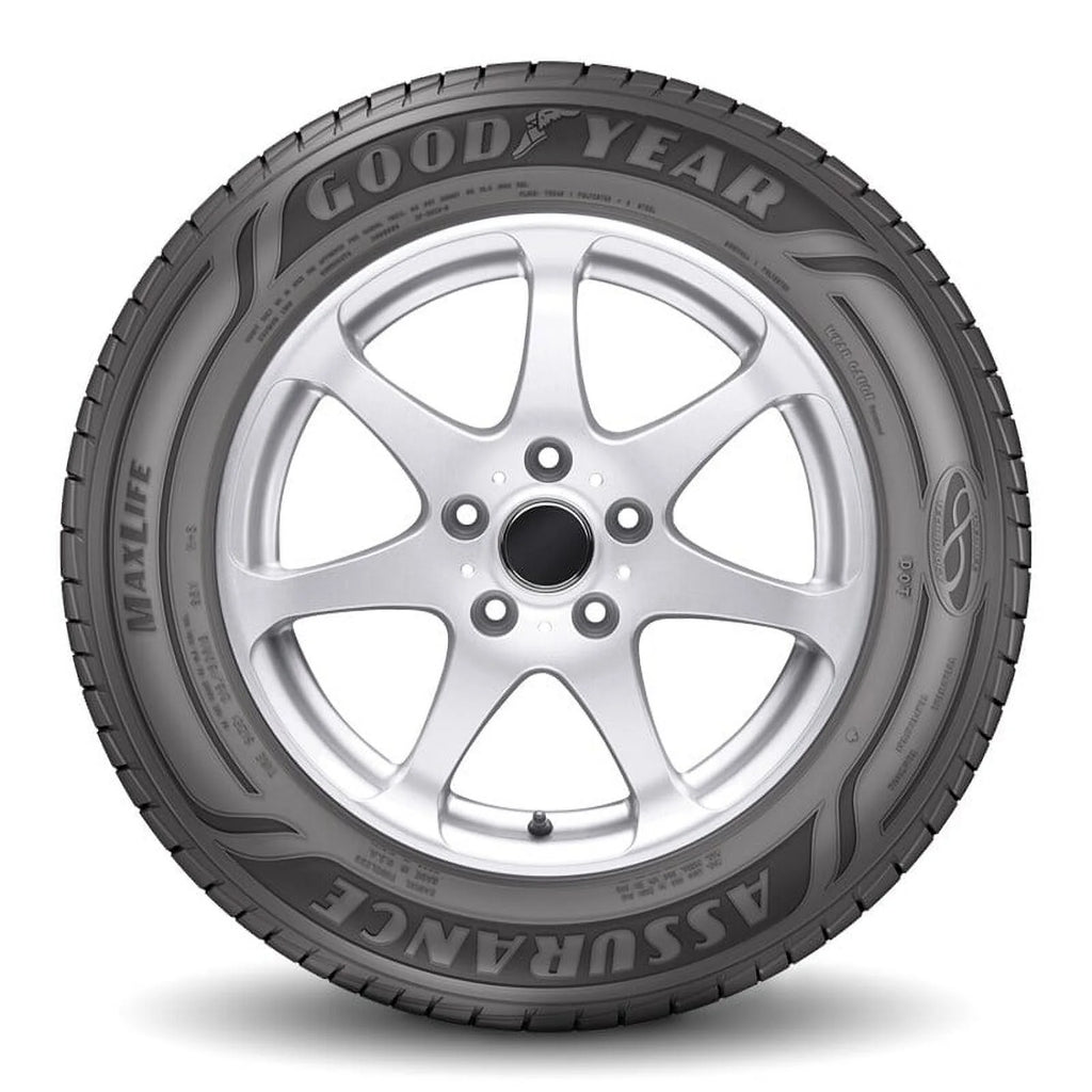 215/50R17 95V All-Season Tire V8640