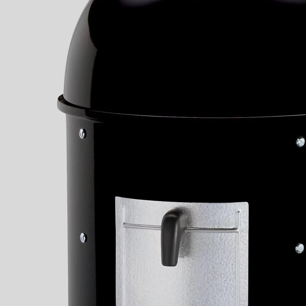 18 Smokey Mountain Cooker Smoker V818301