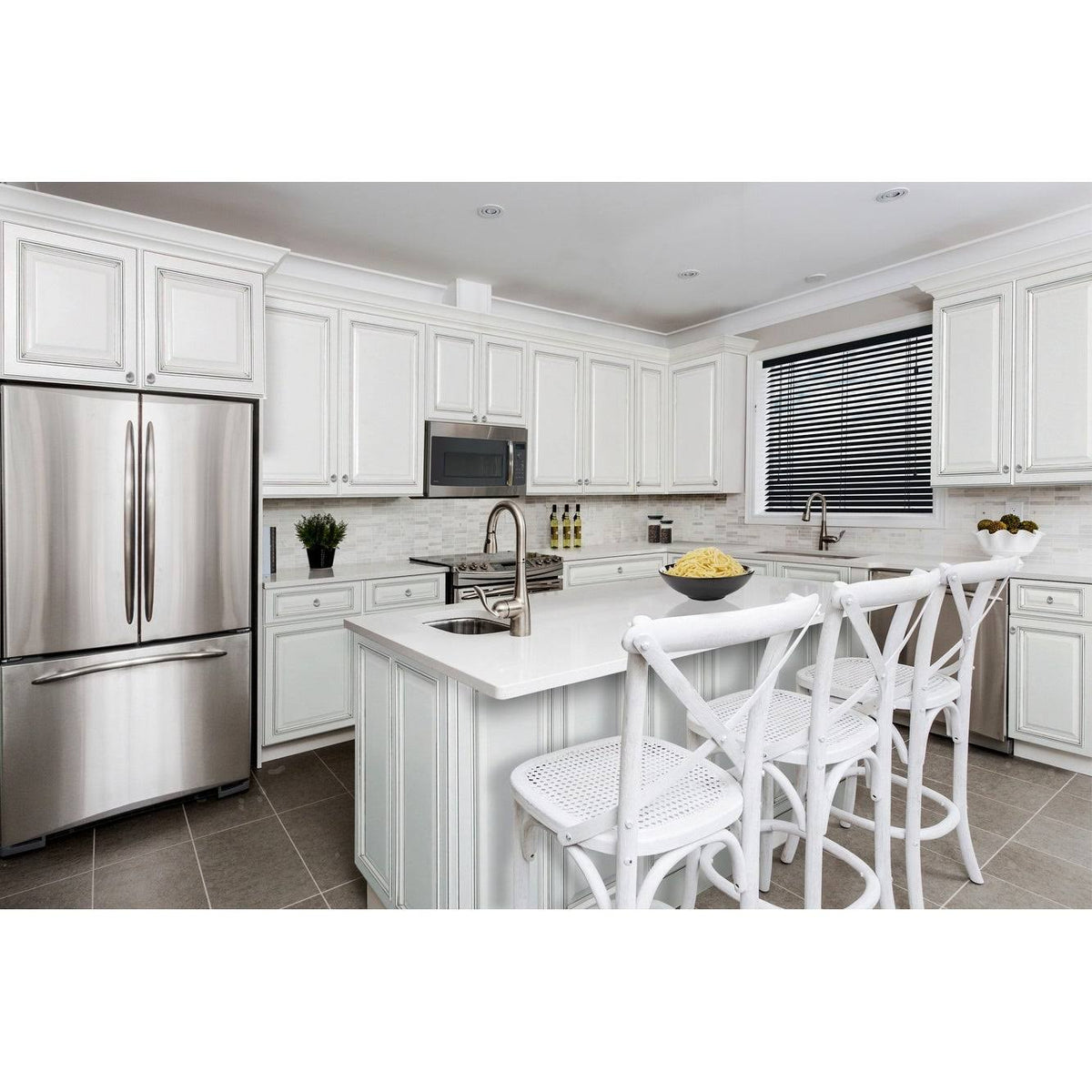 White Single Door Wall Cabinet X75416