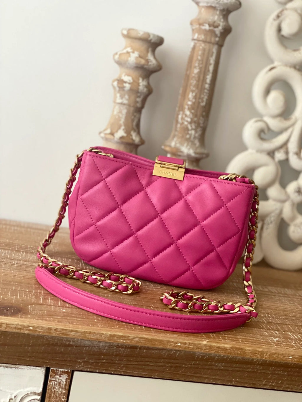 Small Hobo Bag Gold Hardware Pink A955