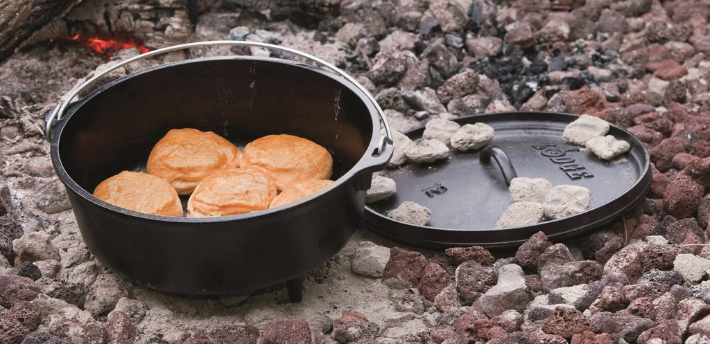Cast Iron Camp Dutch Oven 6-Quart U3885