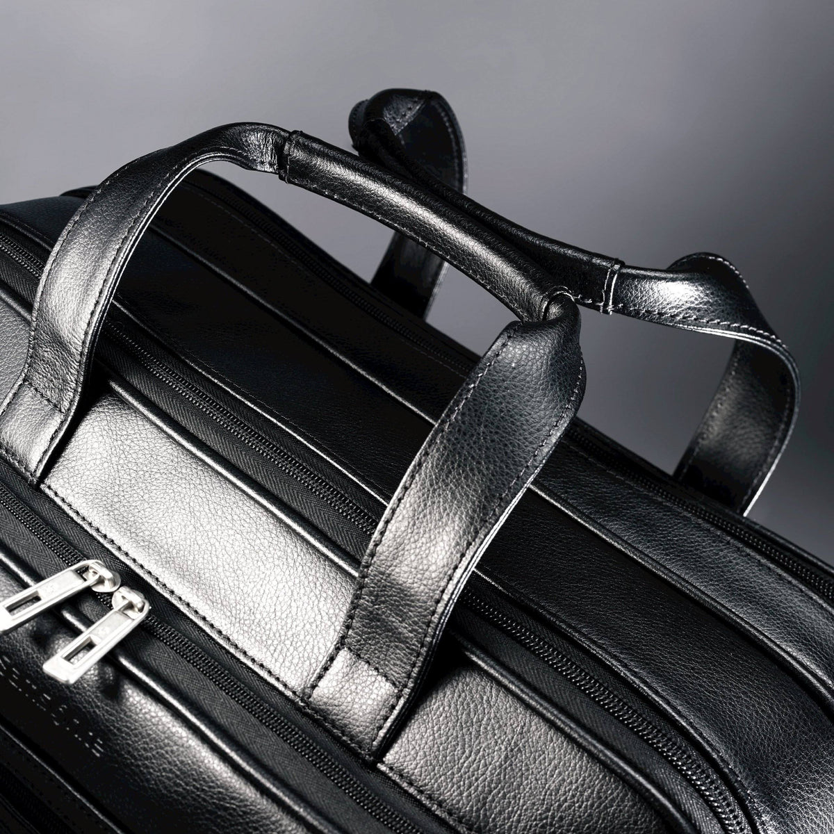 Leather Expandable Business Case Y573