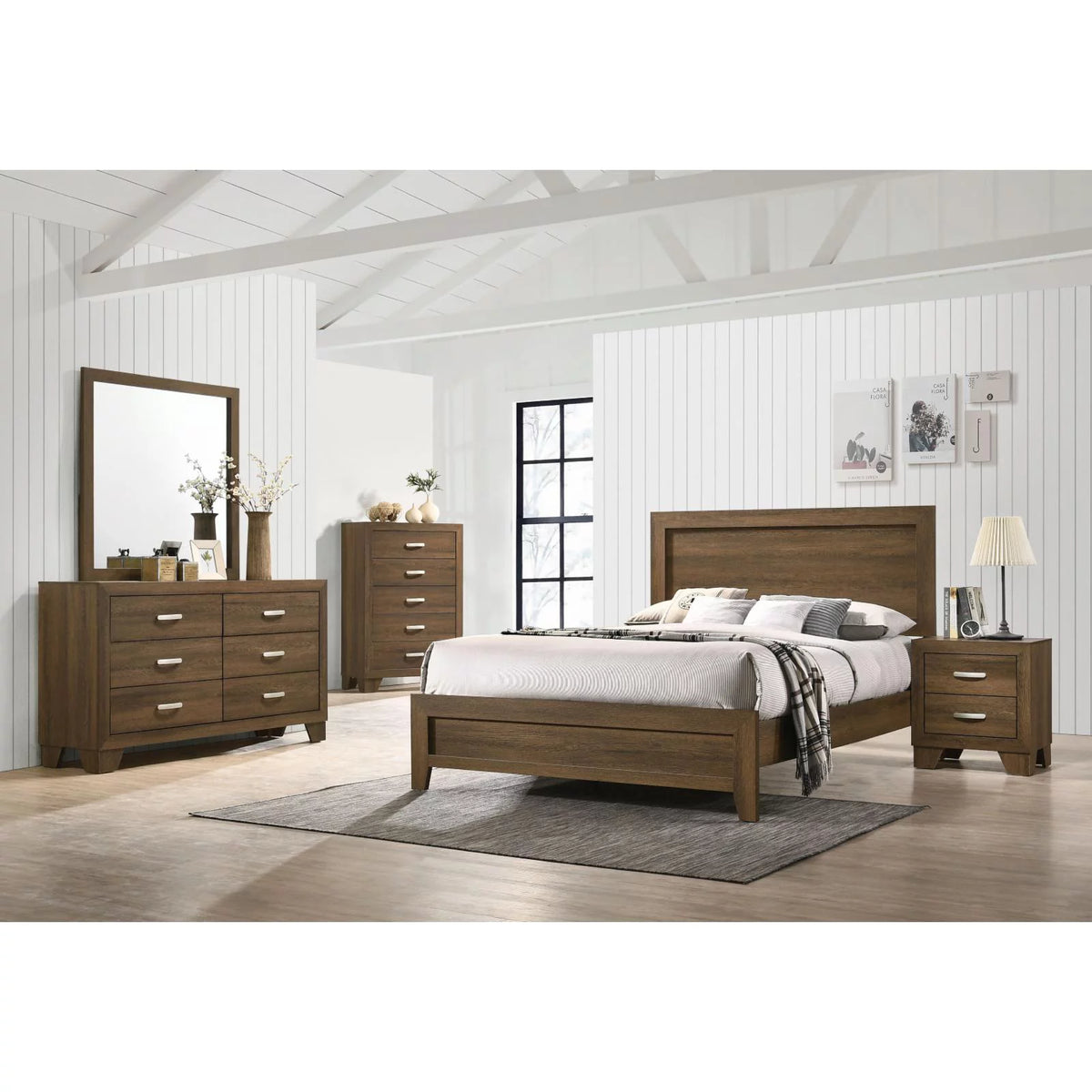 Queen Bed in Oak O613