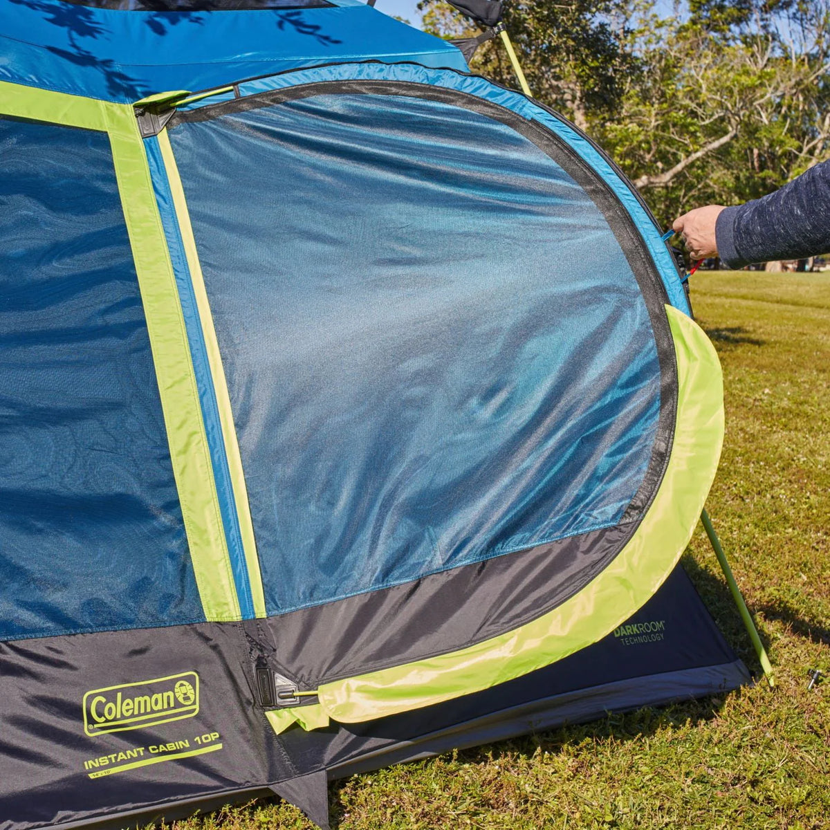 10-Person Dark Room Cabin Camping Tent A2533