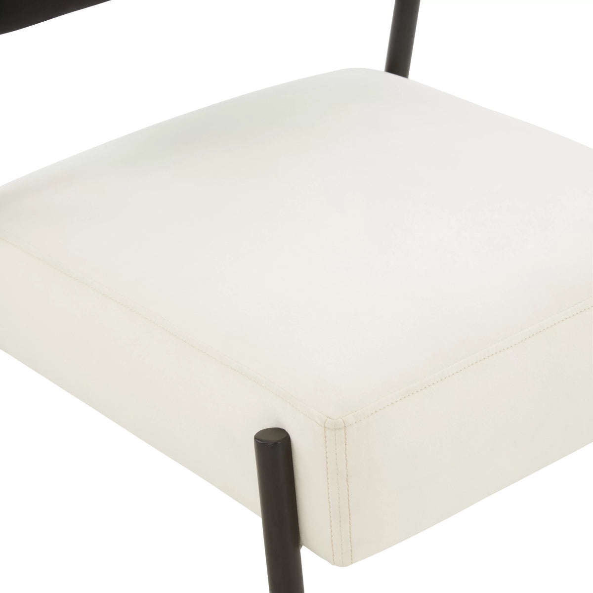 Cream Velvet Accent Chair M662