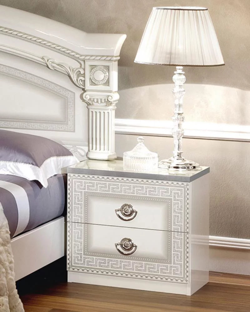 Glossy White Silver Finish Queen Bedroom Set 3Pcs J68416